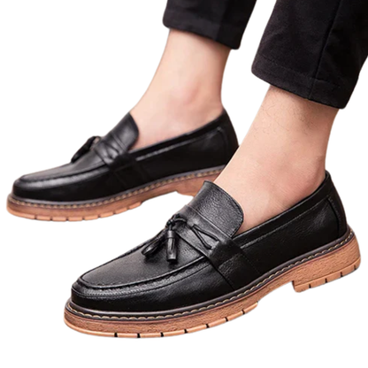 Thick Sole & Fringe Detailing Retro Slip-On Leather Loafers for Men