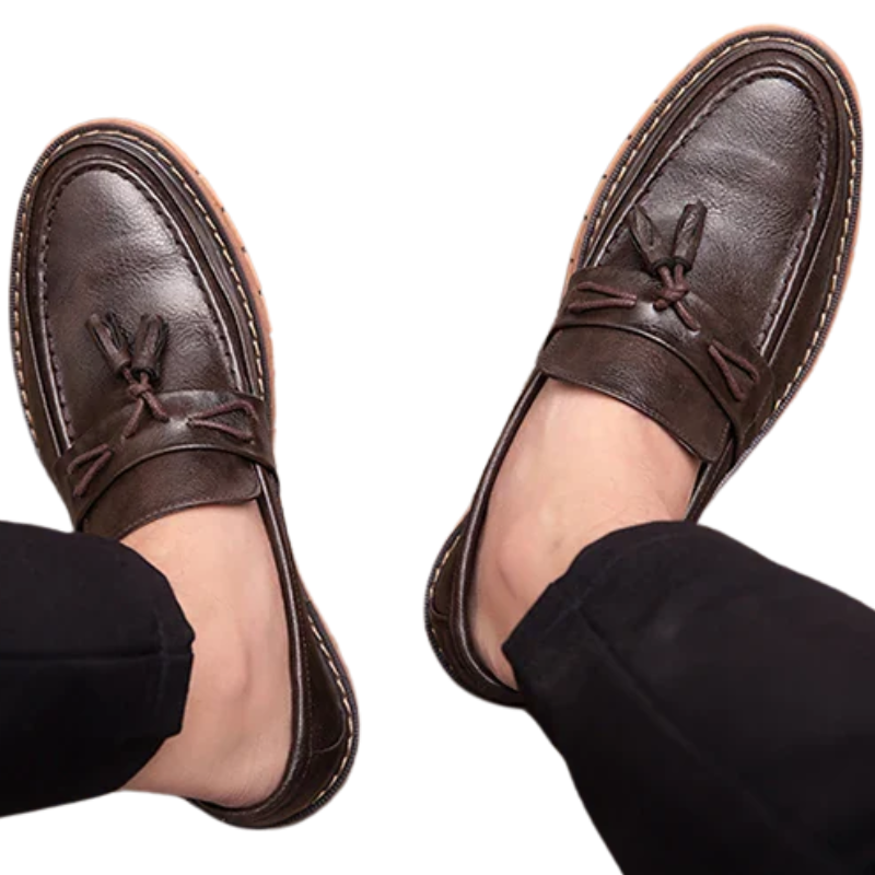 Thick Sole & Fringe Detailing Retro Slip-On Leather Loafers for Men