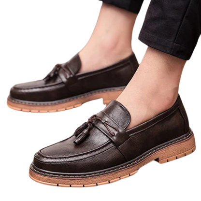 Thick Sole & Fringe Detailing Retro Slip-On Leather Loafers for Men