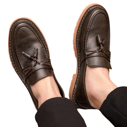 Thick Sole & Fringe Detailing Retro Slip-On Leather Loafers for Men