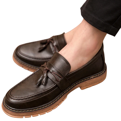 Thick Sole & Fringe Detailing Retro Slip-On Leather Loafers for Men