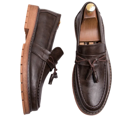 Thick Sole & Fringe Detailing Retro Slip-On Leather Loafers for Men
