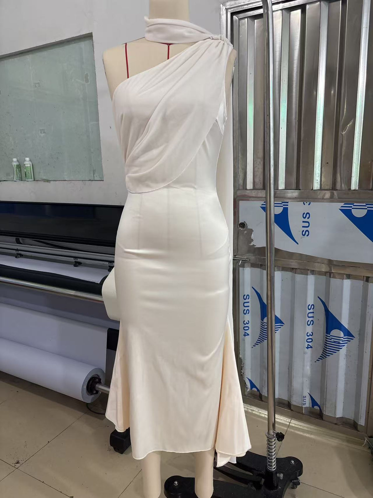 Off Shoulder Mermaid Midi Dress